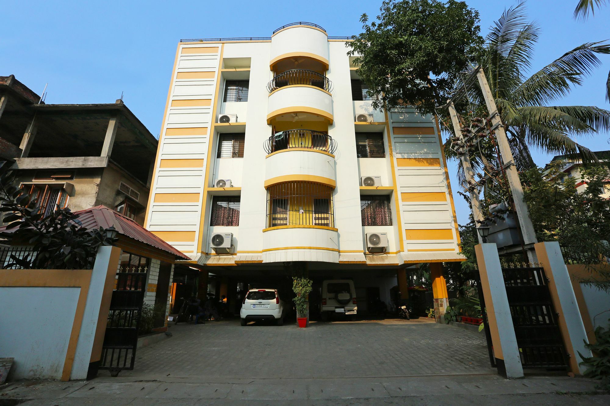Treebo Umal Homestay Ganeshguri Guwahati Exterior foto